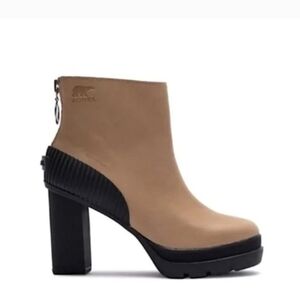 Sorel Women's Tan and Black Ankle Boots